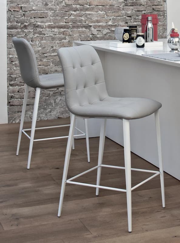 KUGA BARSTOOL