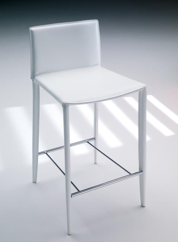 LINDA BARSTOOL