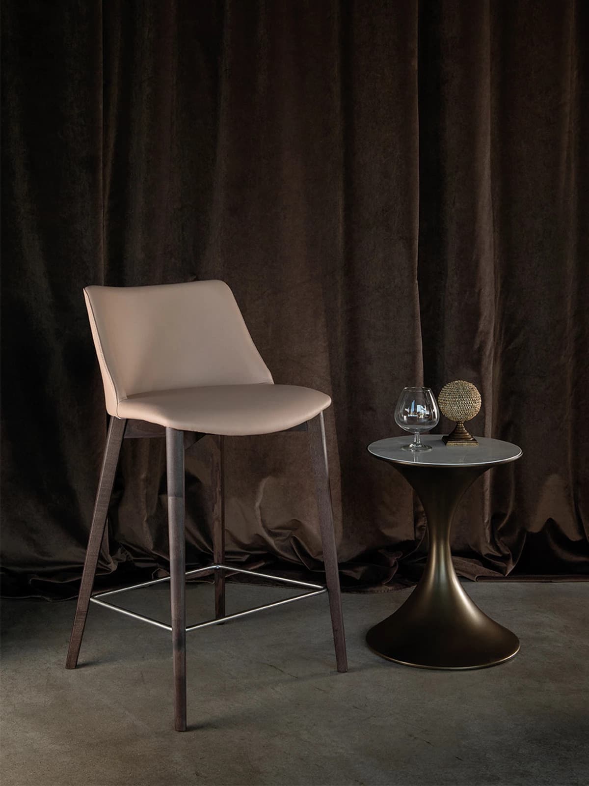 AGATA BARSTOOL