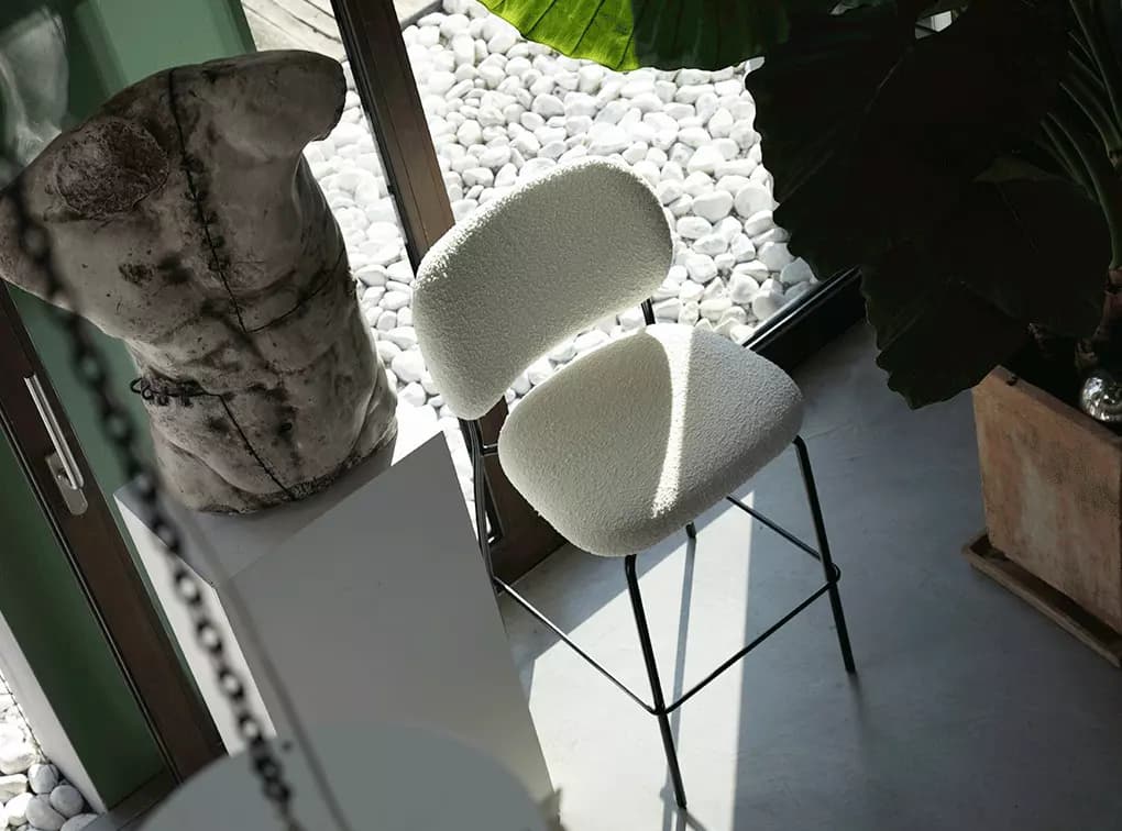 ELI STOOL